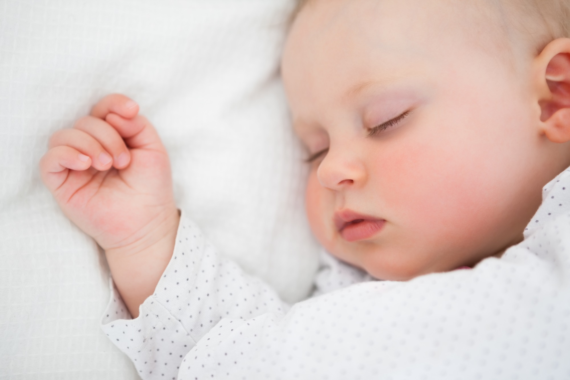 How to help your baby sleep in their pram