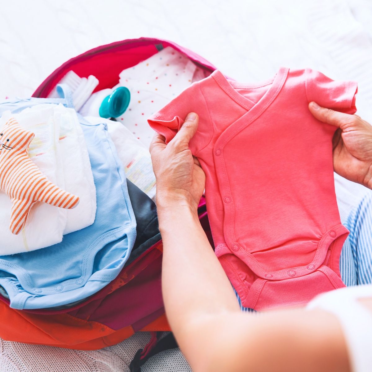 Newborn Essentials: 5 Things You Need To Pack In A Hospital Bag